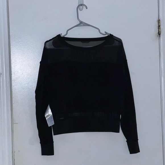 Black long sleeve top with lace - Picture 2 of 7